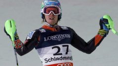 Ted Ligety v cíli superkombinačního slalomu ve Schladmingu