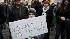 Demonstrace proti škrtům, které mají zasáhnout oblast grantů na tzv. živou kulturu
