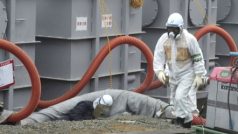 Z japonské jaderné elektrárny Fukušima znovu unikla vysoce radioaktivní voda