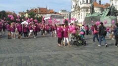 Růžový pochod vycházel ze Staroměstského náměstí