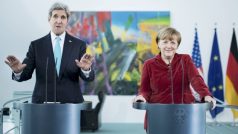 Německá kancléřka Angela Merkelová a americký ministr zahraničí John Kerry