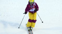 Česká boulařka Nikola Sudová při kvalifikaci do olympijského finále