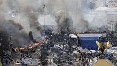 Ukrajina, Kyjev. Protesty na náměstí Nezávislosti.