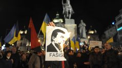 Demonstrace za Ukrajinu v Praze na Václavském náměstí