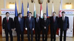 Jednání v Budapěšti se kromě ministrů V4 účastnili i a šéfové diplomacií Bulharska, Rumunska a Řecka