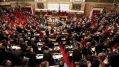 Paříž. Francouzské Národní shromáždění schválilo rezoluci vyzývající k uznání Pelestiny za samostatný stát