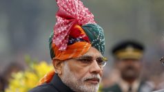 Indický předseda vlády při průvodu v Novém Dillí
