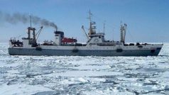 Ruská rybářská loď stejného typu jako ztroskotaný Dálný východ