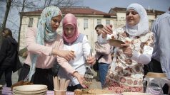 Na začátku dubna se zde konala akce pro veřejnost Oběd v mešitě, kde si mohli zájemci prostory prohlédnout a setkat se s muslimy v Praze