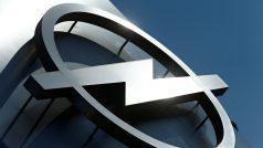 Automobilka Opel (logo)