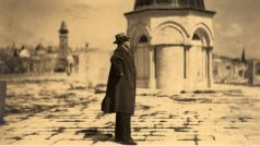 Tomáš Garrigue Masaryk při návštěvě Skalního dómu v Jeruzalémě