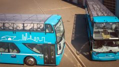 Dva dvoupatrové autobusy nově jezdí ostravskými ulicemi