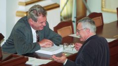 Miloš Zeman a Václav Klaus v hlubokých 90. letech