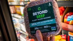 Beyond Meat se za poslední rok propadly podle Bloombergu akcie o 75 %