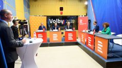 První předvolební debaty lídrů v Praze