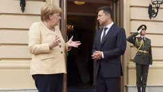 Německá kancléřka Angela Merkelová navštívila Kyjev. Na snímku s prezidentem Volodymyrem Zelenským