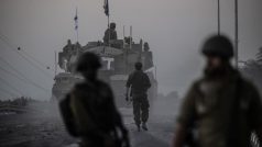 Izrael posiluje pozice armády u hranic s Gazou
