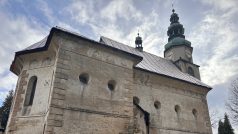 Jedním z nejstarších kostelů Broumovska je kostel Nejsvětější trojice ve Zdoňově