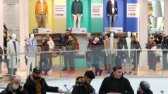 Moskevské nákupní centrum Atrium zavřelo zahraniční obchody kvůli protiruským sankcím