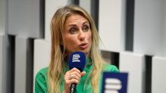 Dita Charanzová, kandidující do Evropského parlamentu za hnutí ANO, při debatě na Českém rozhlasu v květnu 2019.