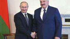 Prezidenti Ruska a Běloruska Vladimir Putin a Alexandr Lukašenko v Petrohradu