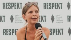 Dokumentaristka Andrea Culková během debaty ve stanu Respekt