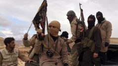 Bojovníci Fronty an-Nusra, syrské odnože teroristické sítě Al-Káidy