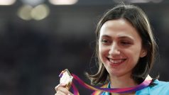 Hvězdná výškařka Maria Lasickeneová po nedělním prodloužení suspendace ruské atletiky zkritizovala národní svaz a celé atletické prostředí ve své zemi