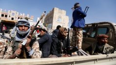Bojovníci z řad Húsíů při nepokojích v jemenském Saná