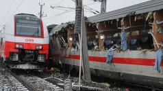 Srážka dvou osobních vlaků v rakouském Niklasdorfu