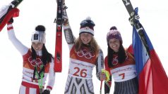 Ester Ledecká na stupních vítězů lyžařské super-G