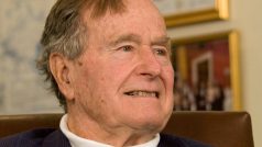 Bývalý americký prezident George Bush starší na fotografii z roku 2012