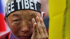 Protestní akce se v Novém Dillí zúčastnili tisíce lidí, včetně tibetských mnichů.