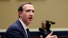 „Jakožto soukromá společnost nemáme prostředky na to, abychom donutili ruskou vládu přestat,“ řekl zakladatel Facebooku