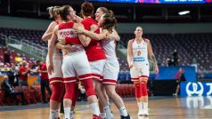 Radost českých basketbalistek v zápase mistrovství Evropy proti Švédsku