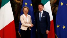 Budoucí předsedkyně Evropské komise Ursula von der Leyenová a italský premiér Giuseppe Conte