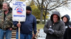 Stávkující zaměstnanci General Motors v Michiganu