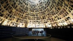 Vstupní hala historického muzea holokaustu Yad Vashem v Jeruzalémě