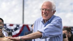 Uchazeč o demokratickou nominaci Bernie Sanders
