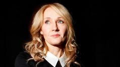 J. K. Rowlingová, kterou proslavila série o čarodějnickém učni Harrym Potterovi