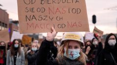 Již několikátý den za sebou pokračují v Polsku demonstrace za právo na potrat