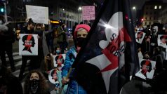 Polské protesty nejsou záležitostí pouze mladých, konají se za účasti také starších obyvatel