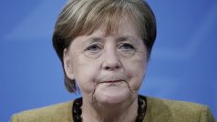 Německá kancléřka Angela Merkelová po jednání s premiéry spolkových zemí