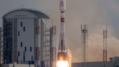 Ruská raketa vynesla na oběžnou dráhu dalších 36 družic společnosti OneWeb