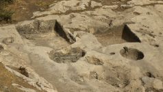 Archeologové objevili v Iráku 2 700 let starý lis a vinný sklep
