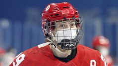 Hokejistky Ruska musely nastoupit do zápasu proti Kanadě v respirátorech
