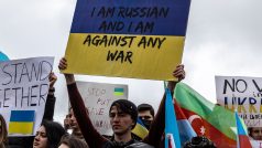 Protesty proti Ruské invazi na Ukrajinu v tureckém Istanbulu