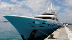 Gibraltar nabídne v úterý ve veřejné dražbě ke koupi luxusní jachtu Axioma ruského podnikatele Dmitrije Pumpjanského