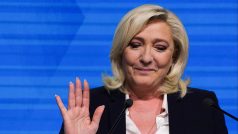 Spokojená je s předběžnými výsledky prvního kola Marine Le Penová