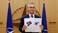 Švédsko a Finsko podaly přihlášky do Severoatlantické aliance